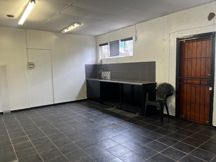 To Let commercial Property for Rent in Schoemansville North West